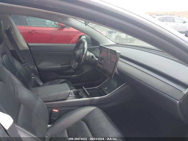 5YJ3E1EB6KF438430 Tesla Model 3 Long Range/performance