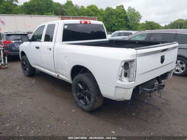 1C6RR7FG7KS504120 RAM 1500 Classic Express Quad Cab 4x4 6'4 Box
