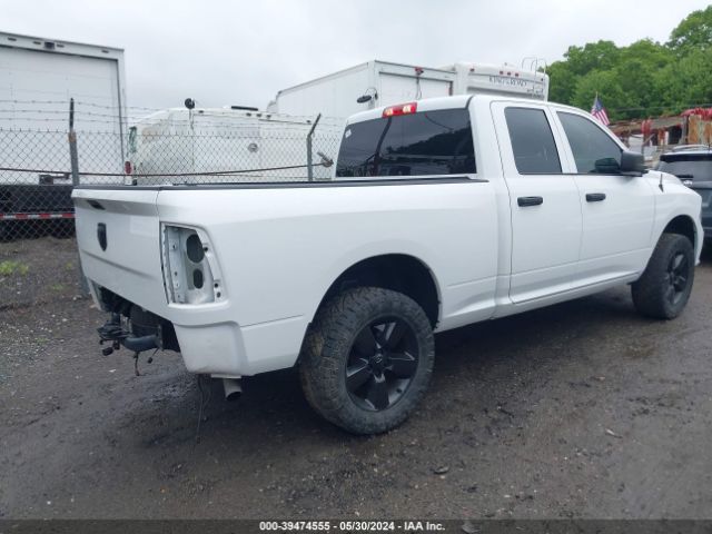 1C6RR7FG7KS504120 RAM 1500 Classic Express Quad Cab 4x4 6'4 Box