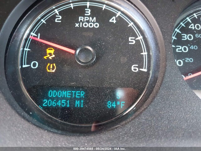 Chevrolet Suburban 1500 Lt 2014 1GNSCJE01ER112315 Image 15