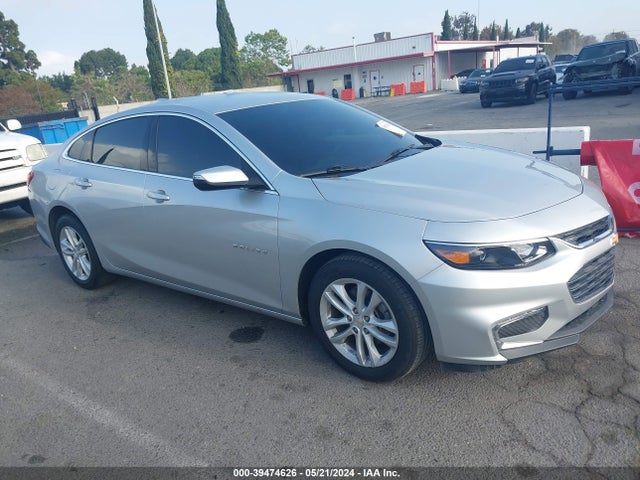 2018 1G1ZD5ST0JF265735 main image