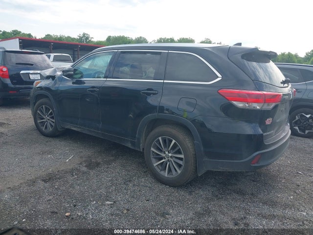 Toyota Highlander Xle 2018 5TDJZRFH5JS529115 Image 3
