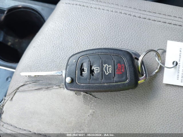 Hyundai SONATA SE 2016 5NPE24AFXGH345785 Image 11