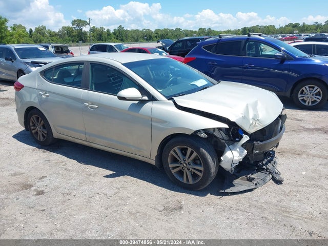2018 5NPD84LF5JH353050 main image