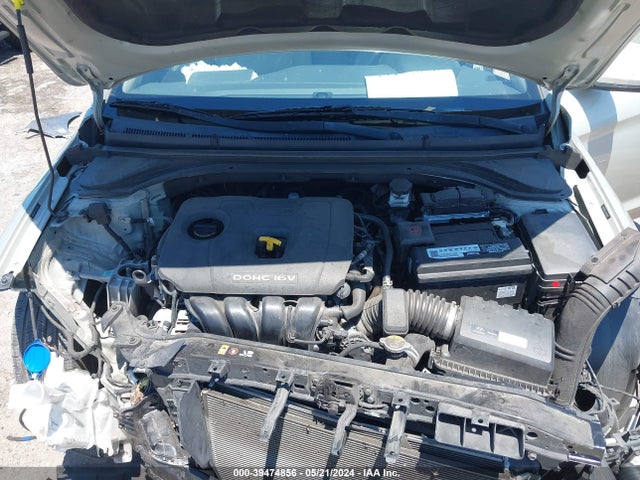 Hyundai ELANTRA SEL 2018 5NPD84LF5JH353050 Image 10