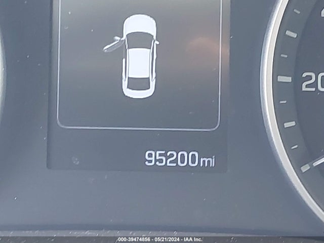 Hyundai ELANTRA SEL 2018 5NPD84LF5JH353050 Image 16