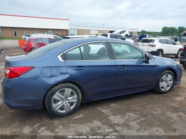 4S3BNAA66J3046032 Subaru Legacy 2.5i