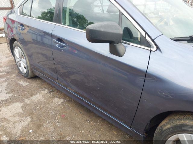 4S3BNAA66J3046032 Subaru Legacy 2.5i