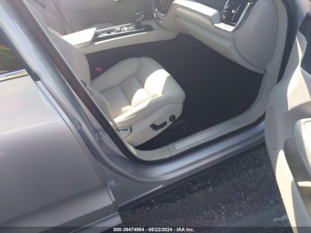 YV4A22RK1L1598027 Volvo Xc60 T6 Momentum