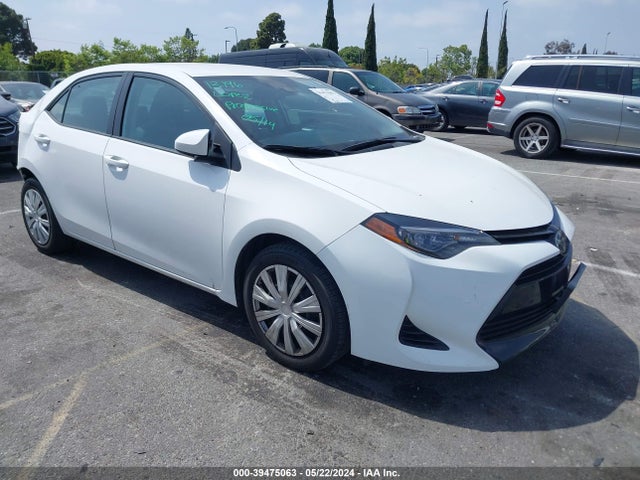 2018 2T1BURHE6JC057179 main image