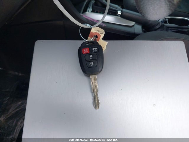 Toyota COROLLA LE 2018 2T1BURHE6JC057179 Image 11