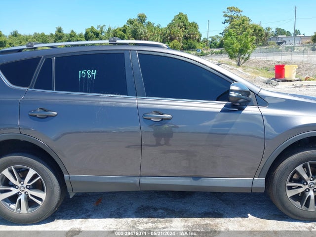 Toyota Rav4 Xle 2018 JTMWFREV7JJ743624 Image 13