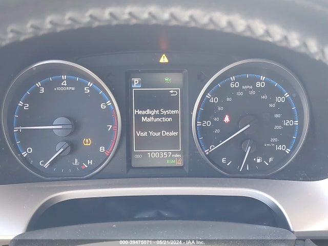 Toyota Rav4 Xle 2018 JTMWFREV7JJ743624 Image 7