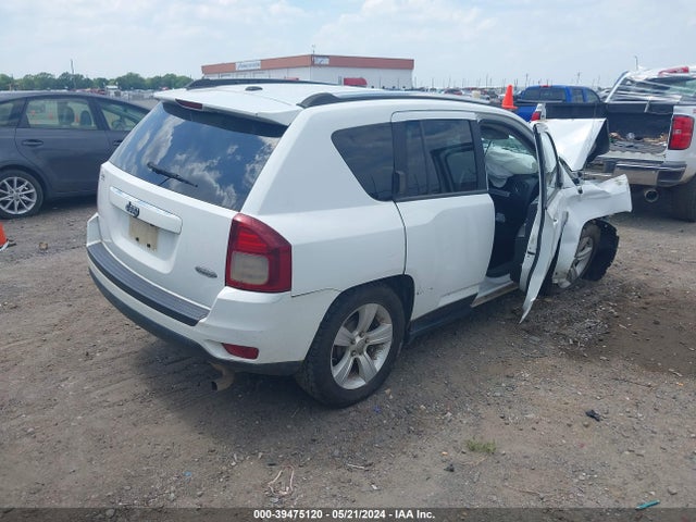 1C4NJCEB3ED672357 Jeep Compass Latitude