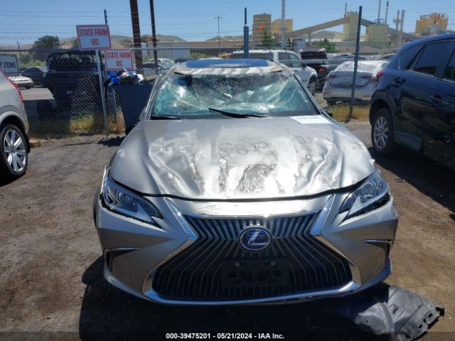 58ADA1C15MU011328 Lexus ES 300H