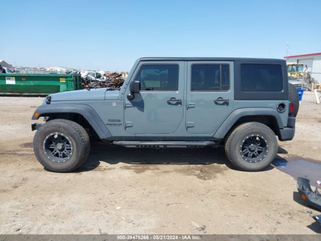 1C4BJWDG5FL580952 Jeep Wrangler Unlimited Sport