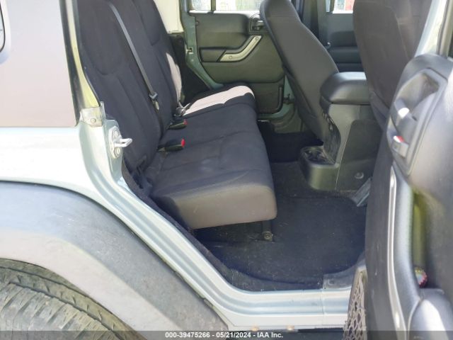 1C4BJWDG5FL580952 Jeep Wrangler Unlimited Sport