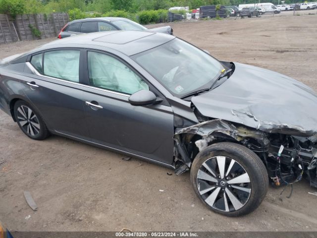 1N4BL4DWXNN312736 Nissan Altima Sv Intelligent Awd