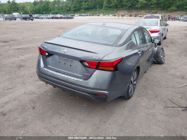 1N4BL4DWXNN312736 Nissan Altima Sv Intelligent Awd