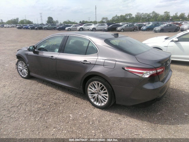 Toyota CAMRY XLE 2020 4T1F11AK4LU884014 Image 3