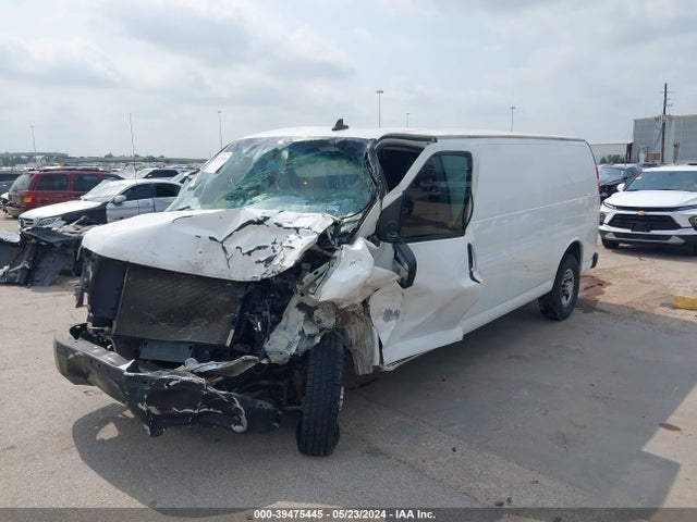 Chevrolet Express 2500 Work Van 2018 1GCWGAFP6J1248927 Image 2