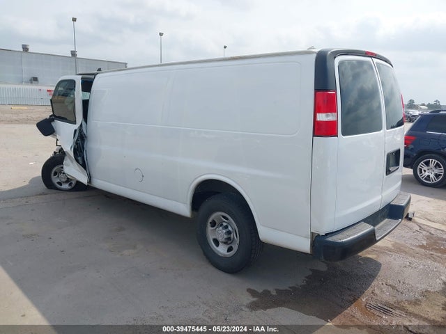Chevrolet Express 2500 Work Van 2018 1GCWGAFP6J1248927 Image 3