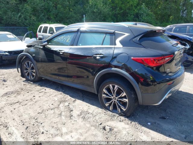 SJKCH5CRXHA024810 Infiniti Qx30 Premium