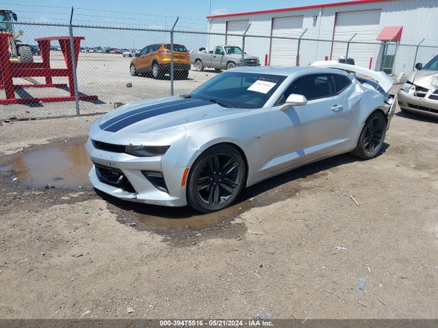 Chevrolet Camaro 2lt 2017 1G1FD1RXXH0112345 Image 2