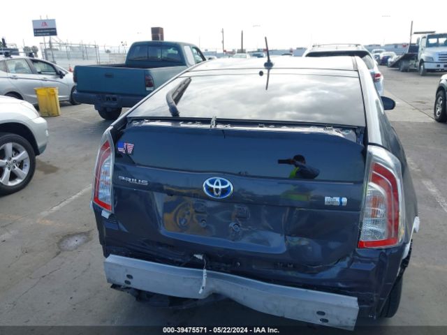 JTDKN3DU6F1967112 Toyota Prius Four