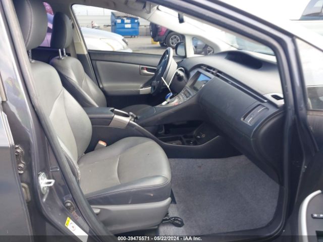 JTDKN3DU6F1967112 Toyota Prius Four