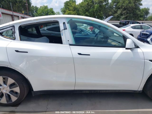 5YJYGDED2MF107270 Tesla Model Y Standard Range Rear-wheel Drive