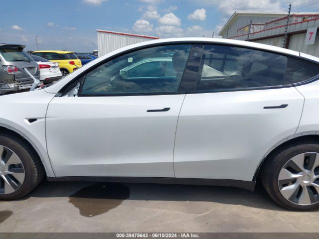 5YJYGDED2MF107270 Tesla Model Y Standard Range Rear-wheel Drive