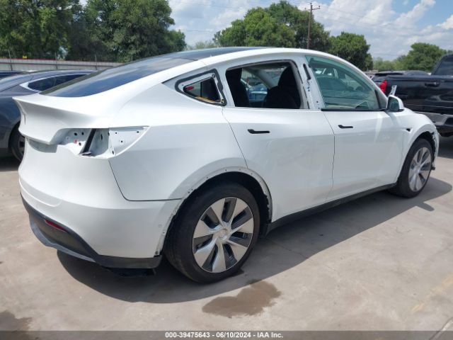 5YJYGDED2MF107270 Tesla Model Y Standard Range Rear-wheel Drive