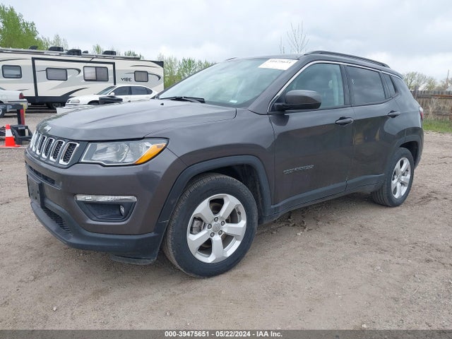 3C4NJCBBXMT592115 Jeep Compass Latitude Fwd