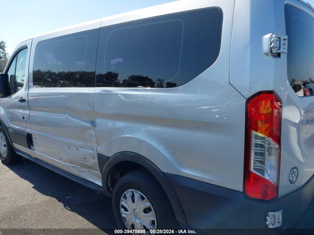 1FMZK1YM4GKA14802 Ford Transit-150 Xlt