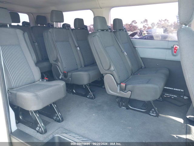 1FMZK1YM4GKA14802 Ford Transit-150 Xlt