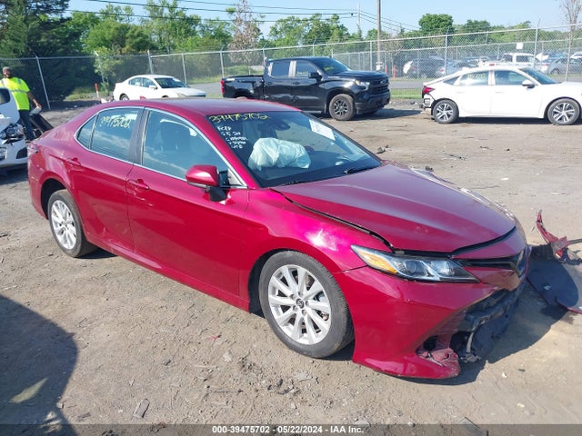 Toyota CAMRY LE 2020 4T1C11AK4LU348540 zdjęcie główne
