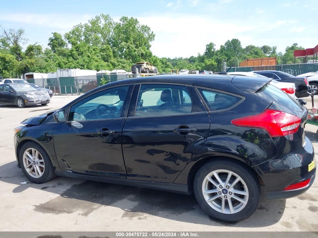 Ford FOCUS SE 2018 1FADP3K23JL272397 Image 14