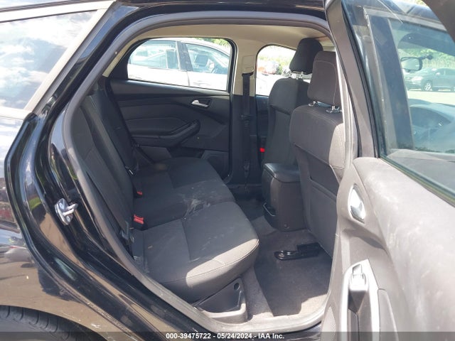 Ford FOCUS SE 2018 1FADP3K23JL272397 Image 8