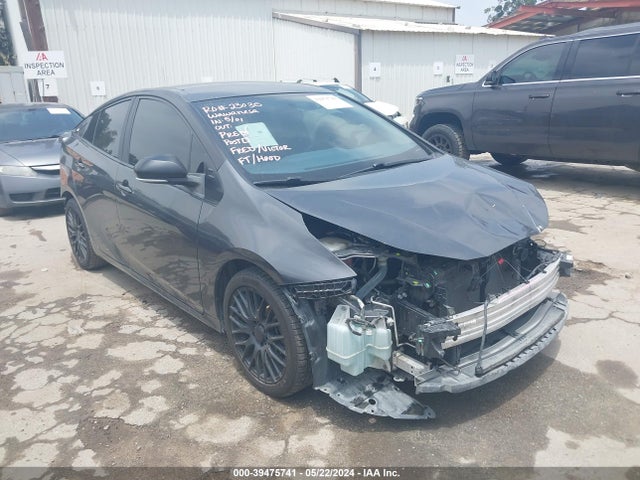 Toyota Prius Two 2016 JTDKBRFU0G3014474 zdjęcie główne