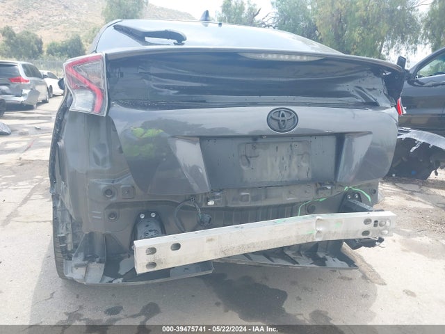 Toyota Prius Two 2016 JTDKBRFU0G3014474 Image 18