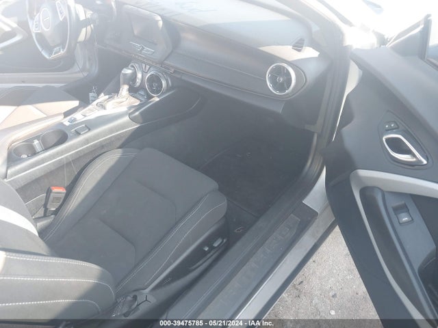 Chevrolet Camaro 1lt 2017 1G1FB1RS4H0201855 Image 8