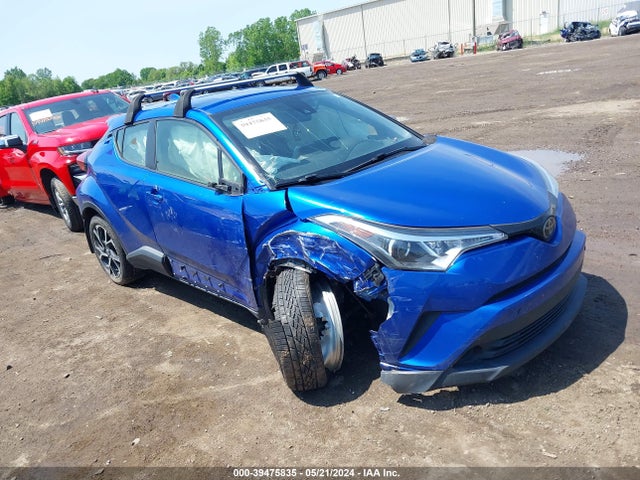 Toyota C-HR XLE 2019 JTNKHMBX5K1047875 головне зображення