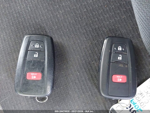 Toyota C-HR XLE 2019 JTNKHMBX5K1047875 Image 11