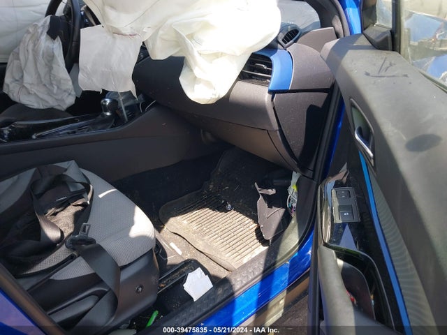 Toyota C-HR XLE 2019 JTNKHMBX5K1047875 Image 5