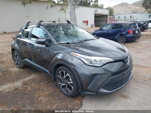 Toyota C-HR XLE 2022 NMTKHMBX4NR144933 главное изображение