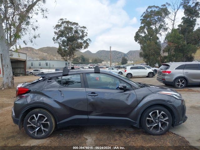 Toyota C-HR XLE 2022 NMTKHMBX4NR144933 Image 13