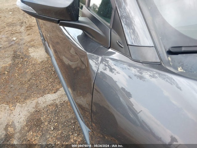 Toyota C-HR XLE 2022 NMTKHMBX4NR144933 Image 18