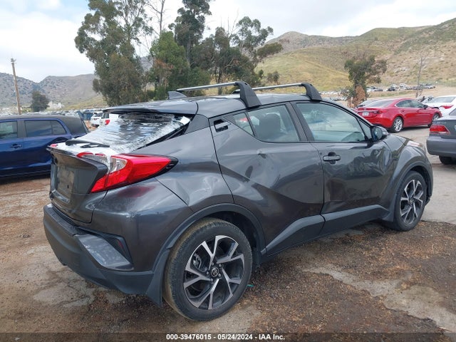 Toyota C-HR XLE 2022 NMTKHMBX4NR144933 Image 4