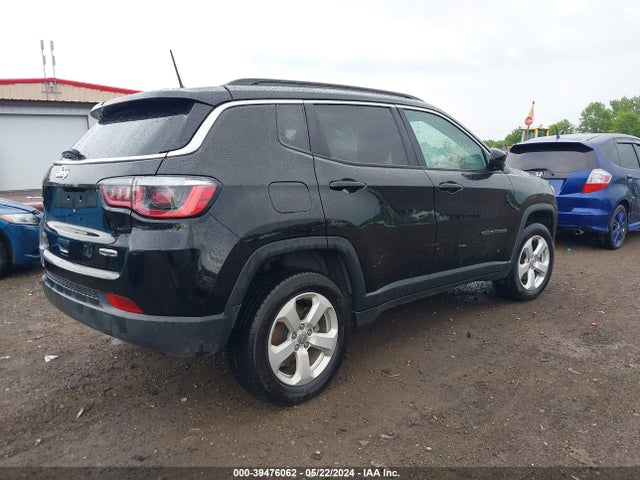 Jeep Compass Latitude 4x4 2019 3C4NJDBB3KT840367 Image 4